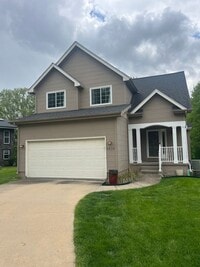 Building Photo - HUGE 3 Bed Home for Rent!