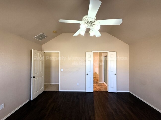 Building Photo - 8305 NW 73rd St