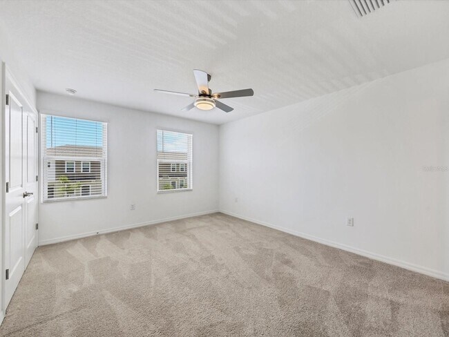 Building Photo - 8577 Daybreak St