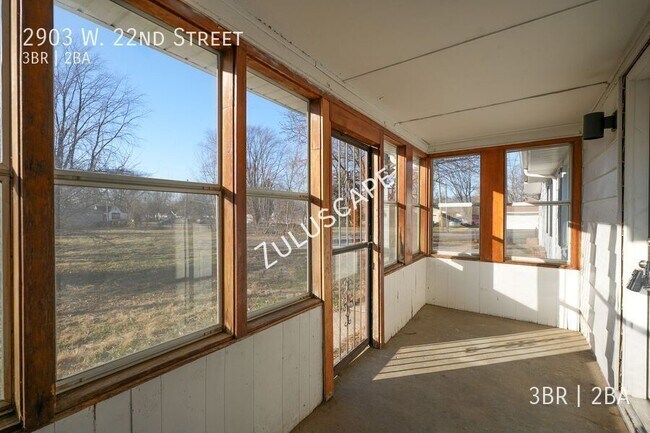 Building Photo - 2903 W 22nd St