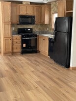 Building Photo - 25 John Ln