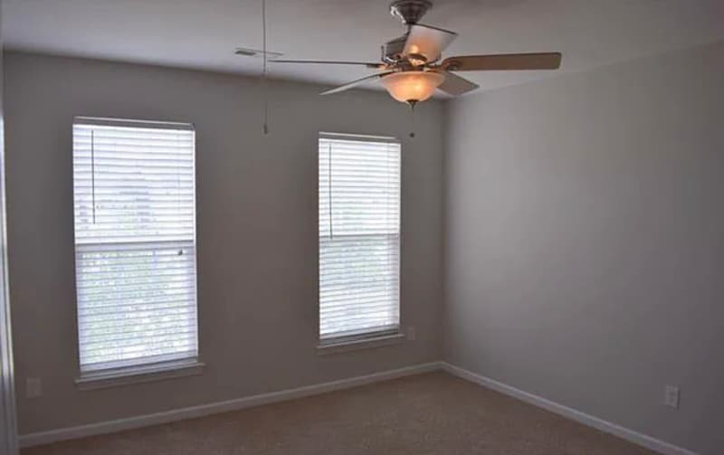 Building Photo - 1018 Fountainbrook Dr