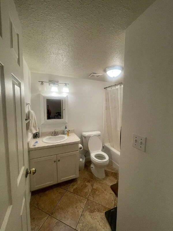 Building Photo - 1245 Riverside Ave