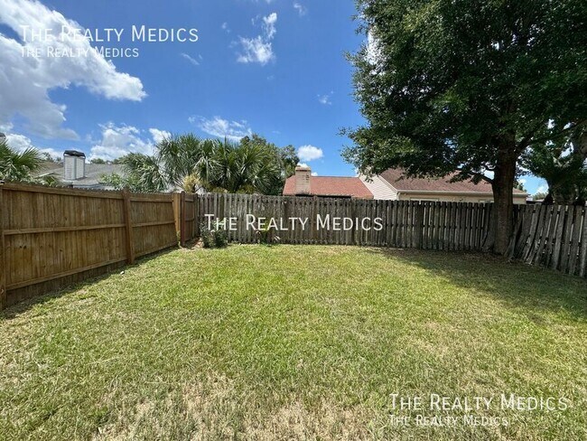 Building Photo - 3117 Bridgeford Dr