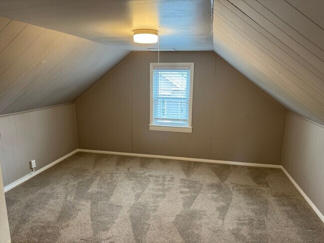 Building Photo - 18 Pentucket St