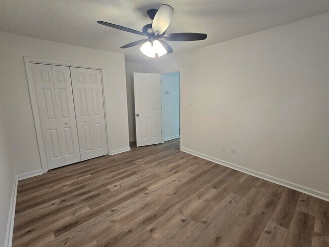 Building Photo - 496 Connemara Trail