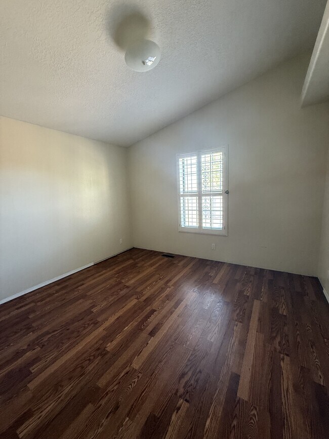 Building Photo - 6717 Tesuque Dr NW