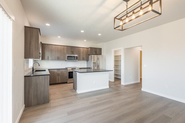 Building Photo - Brand New 4 Bed 2.5 Bath House in Star