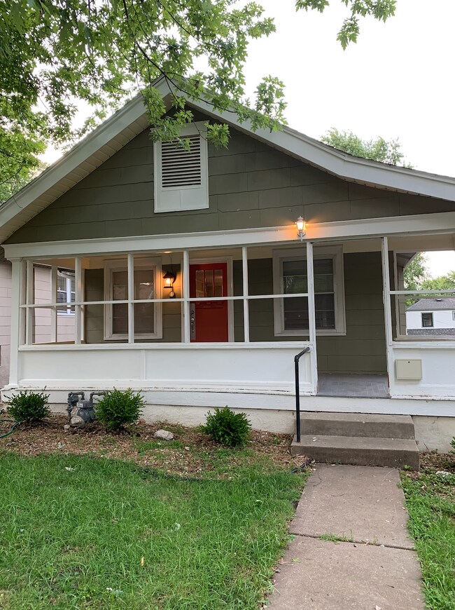 Primary Photo - 14 E 73rd St