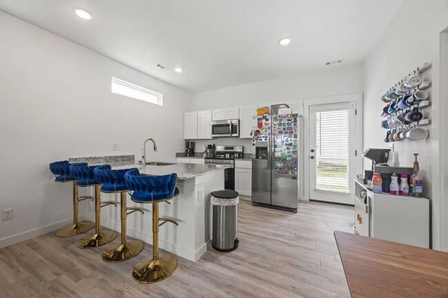 Building Photo - BEAUTIFUL 3 Bedroom 2.5 Bath 2-story home located in Bentonville!!!! **MOVE IN SPECIAL!!!***