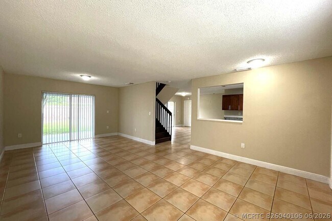 Building Photo - 18118 SW 154 Ct