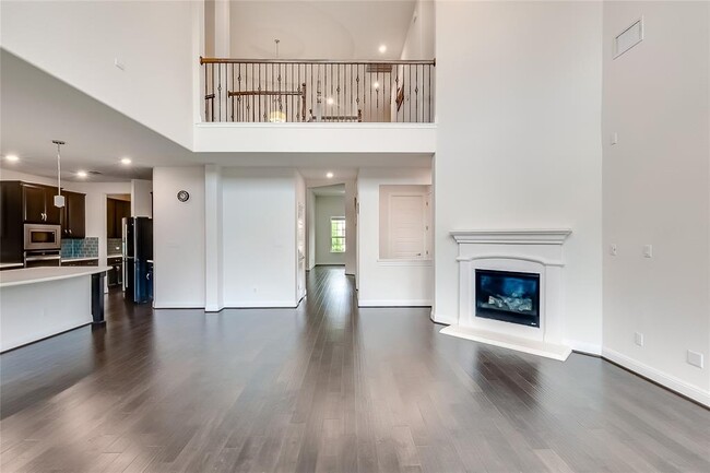 Building Photo - 4221 Valley Oaks Dr