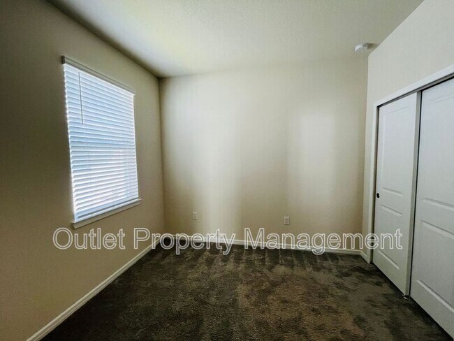 Building Photo - 17536 Saw Palmetto Ave