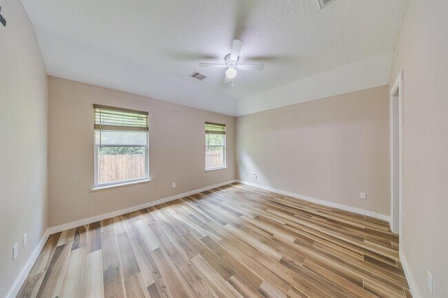 Building Photo - 2515 Cypress Island Dr