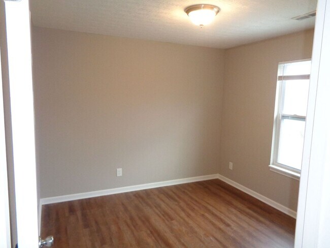 Building Photo - 3490 Hader Ave 4BR/2.5BA (Cincinnati)