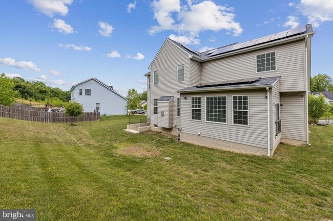 Building Photo - 2201 Monticello Ct