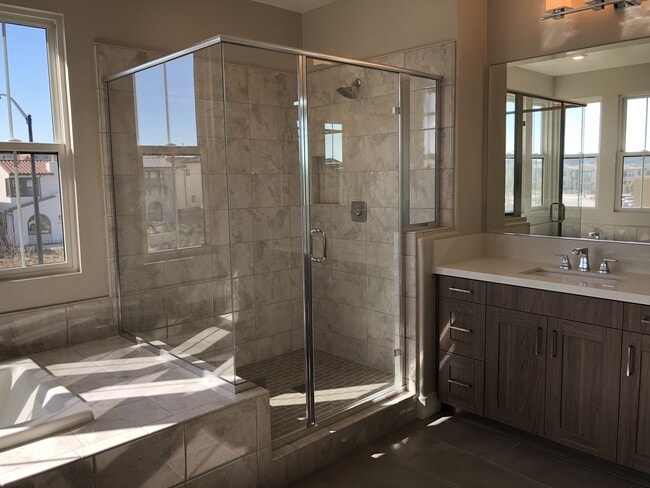 Building Photo - Beautiful  Home in Casavia @ Pacific Highl...