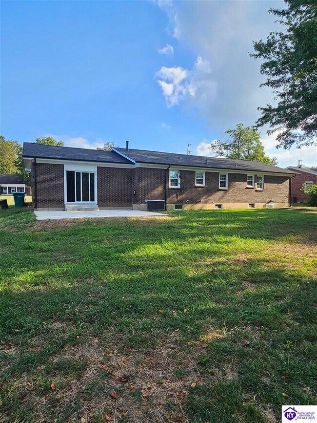 Building Photo - 395 W Crocus Dr