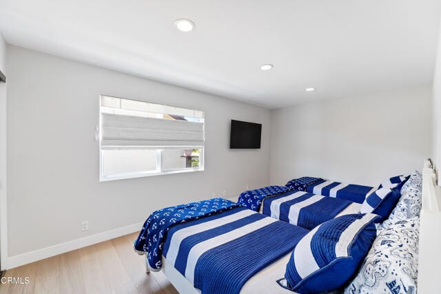 Building Photo - 3810 W Hemlock St