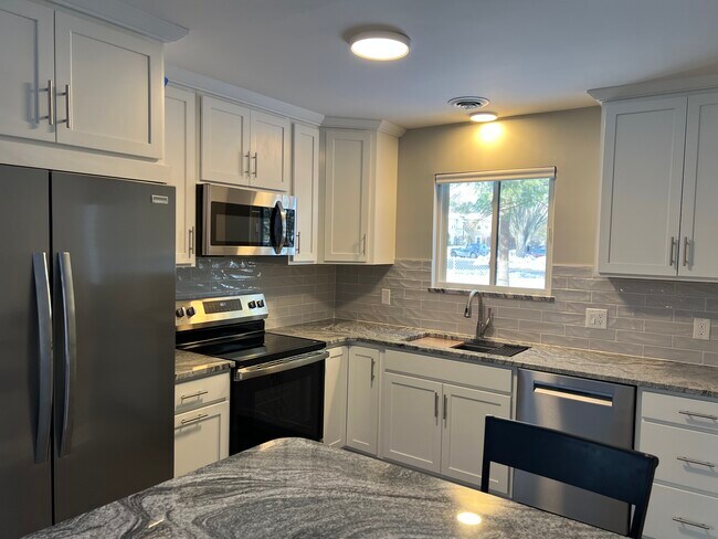 Building Photo - 53 Ember Ln