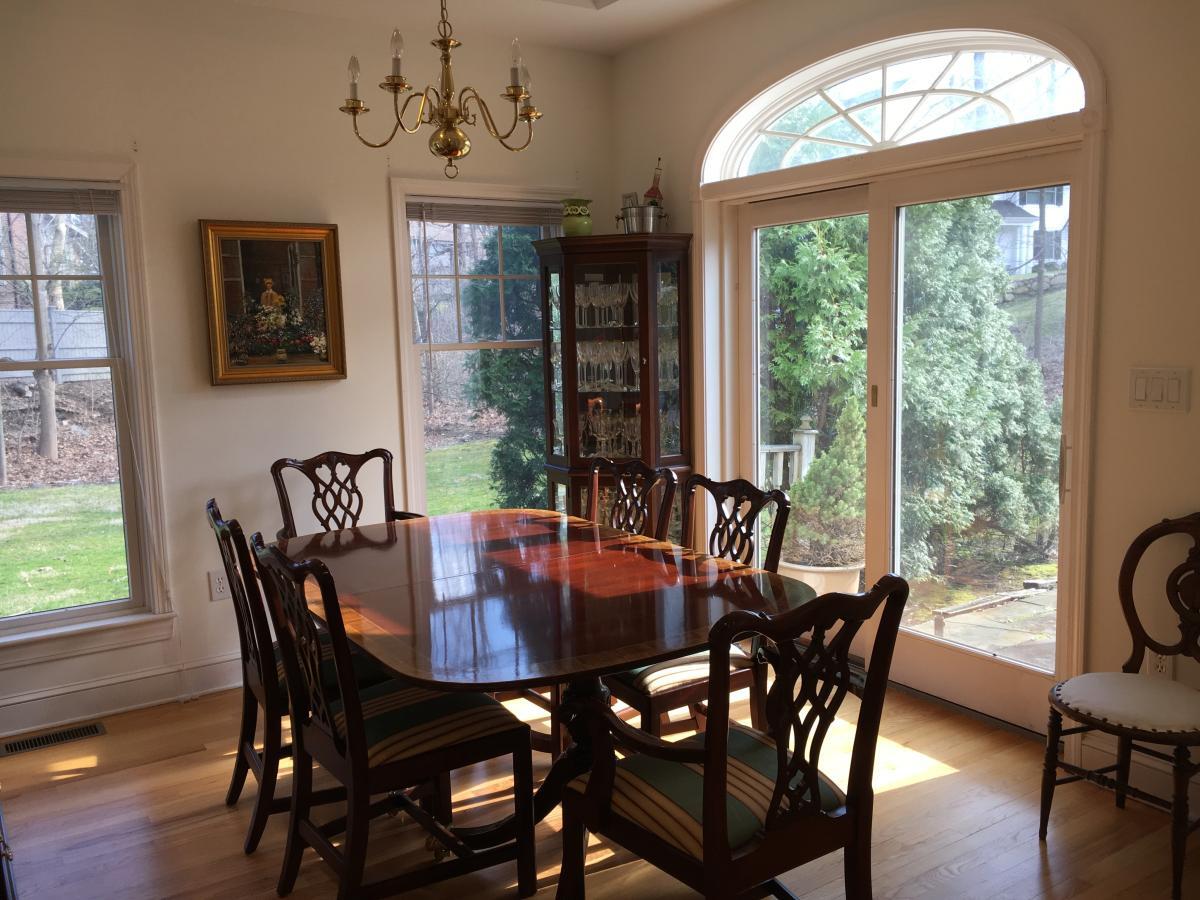 Dining room - 373 Main St