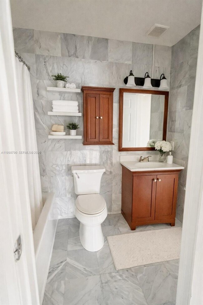 Building Photo - 1283 W 51st Pl