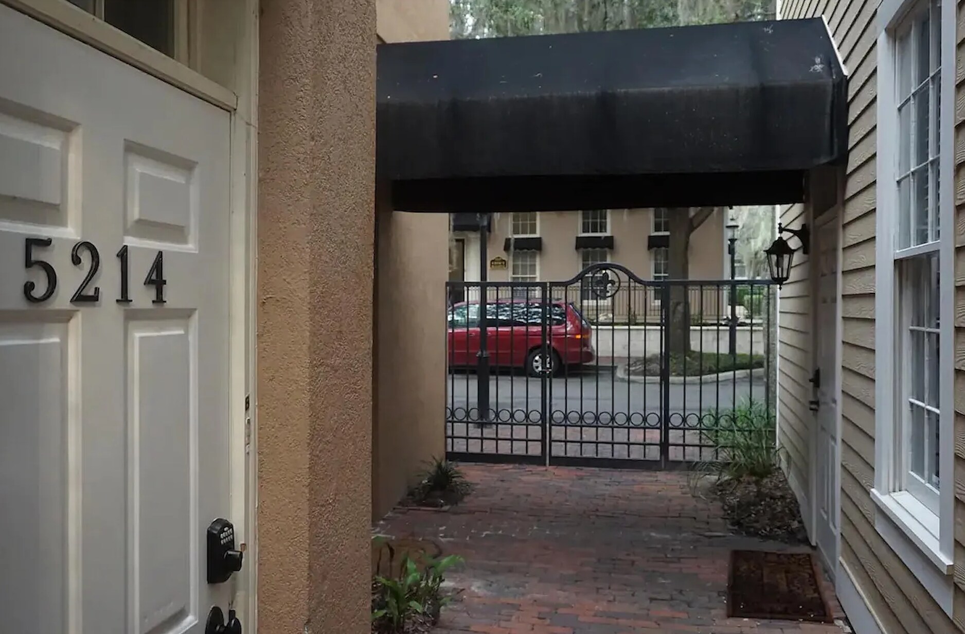 Private Entrance - 5214 SW 91st Ter