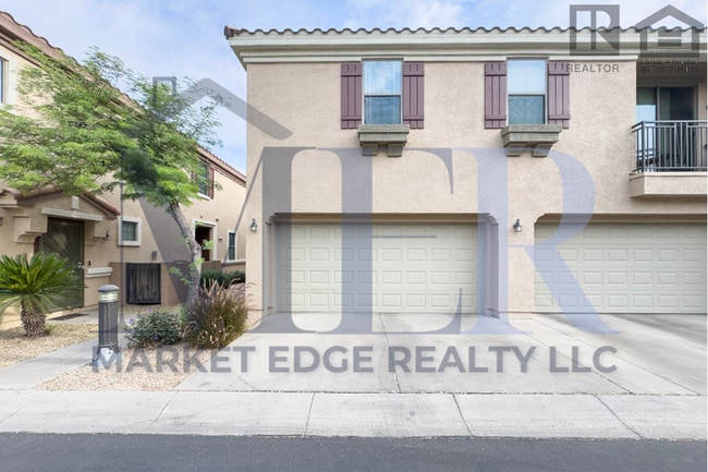 Building Photo - 3Bed/2.5Bath Townhouse at 83rd Ave/I-10! Ready for Immediate Move-In! -- FENCED-IN YARD! 2 CAR GA...