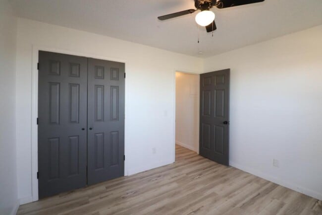 Building Photo - 118 Fairway Ave