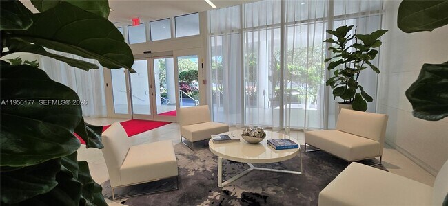 Building Photo - 4250 Biscayne Blvd