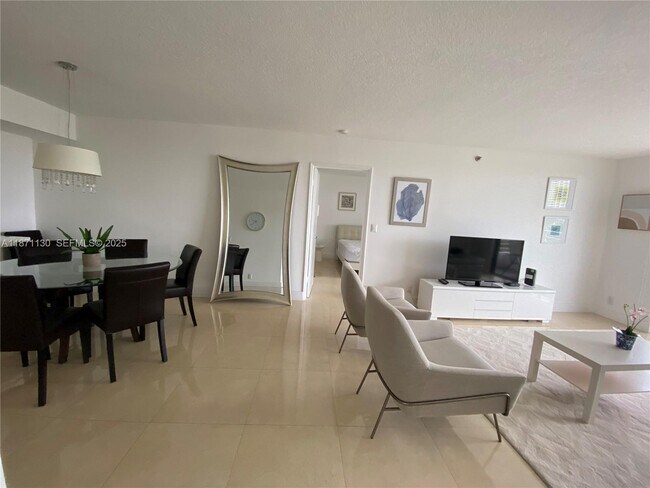 Building Photo - 3300 NE 192 St