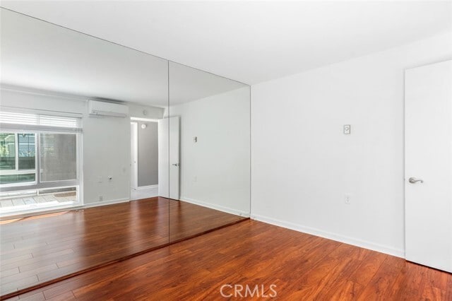 Building Photo - 703 Avenida Sevilla