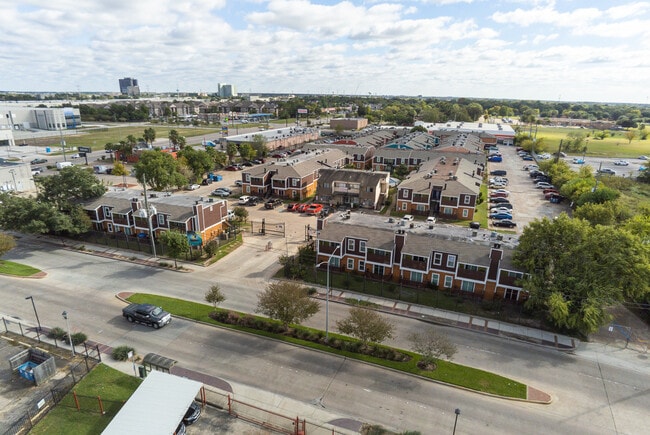 Building Photo - Northgate Apartments