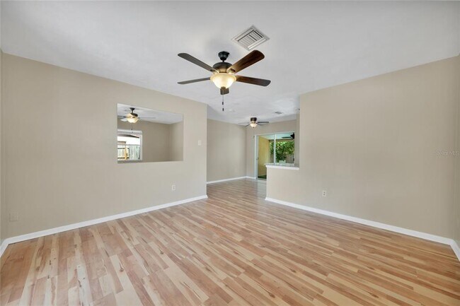 Building Photo - 632 Whippoorwill Terrace