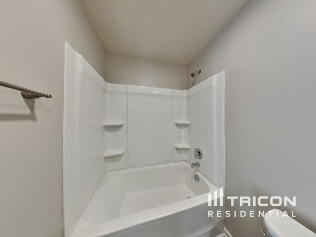 Building Photo - 202 Renwick Drive LA VERGNE TN