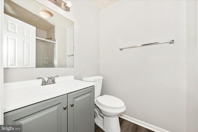 Building Photo - 615 Himes Ave