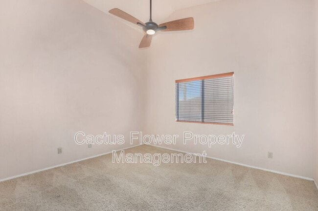 Building Photo - 4226 E Rockledge Rd