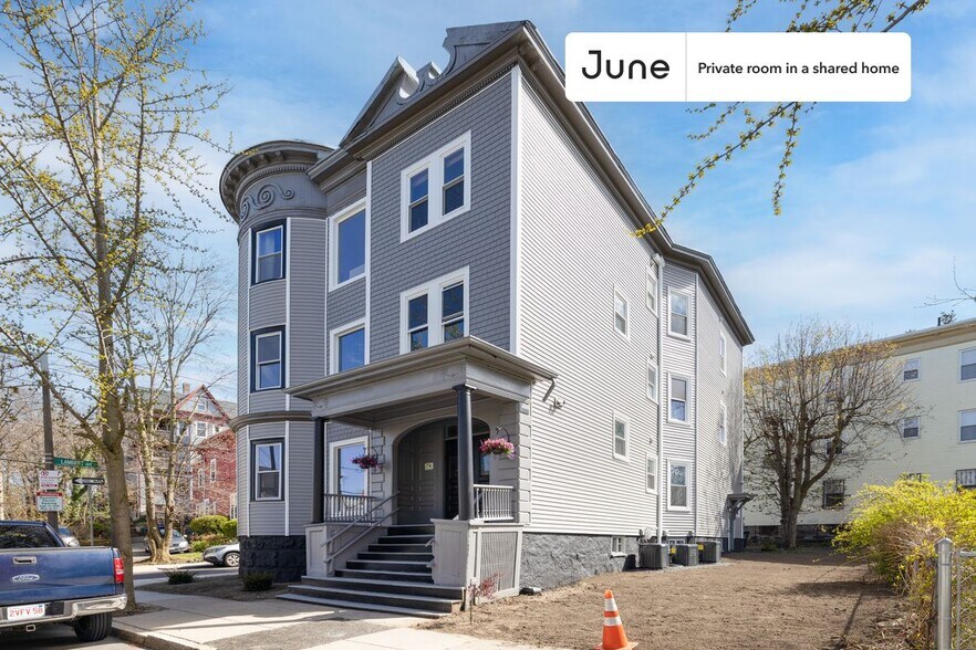 Building Photo - Room in Shared 4 bed/2 bath home in Fort Hill