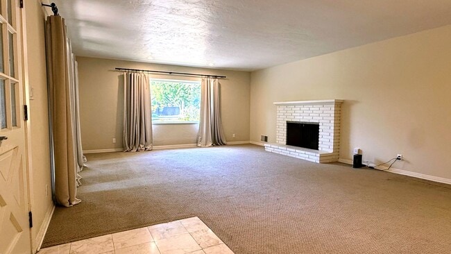 Building Photo - 3BD/2BA Willow Glen Single-Family Home with Spacious Layout