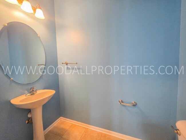 Building Photo - West Des Moines Townhome with Garden Space, Flex Room & Waukee Schools