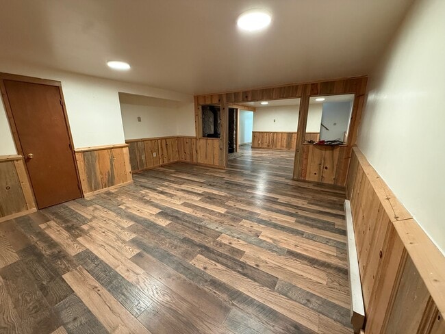 Building Photo - 545 Coulee Dr