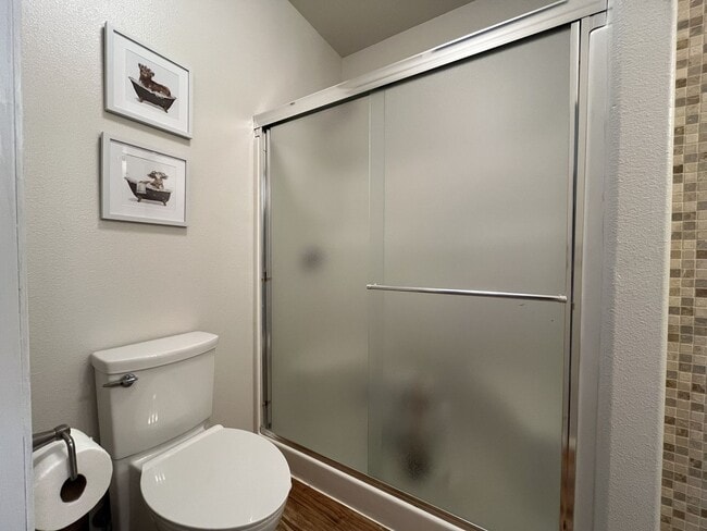 Building Photo - Elegant 5BR + Bonus Room Home with Bay Windows, Entertainment Room & Oversized Primary Retreat