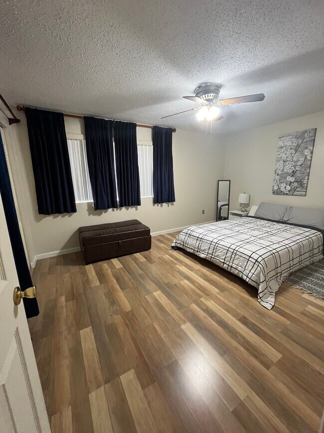 Building Photo - 7 Bristol Ln