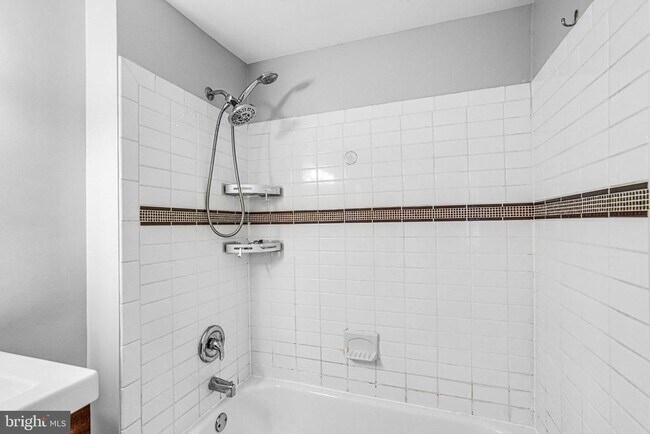 Building Photo - 8230 Gregory Dr