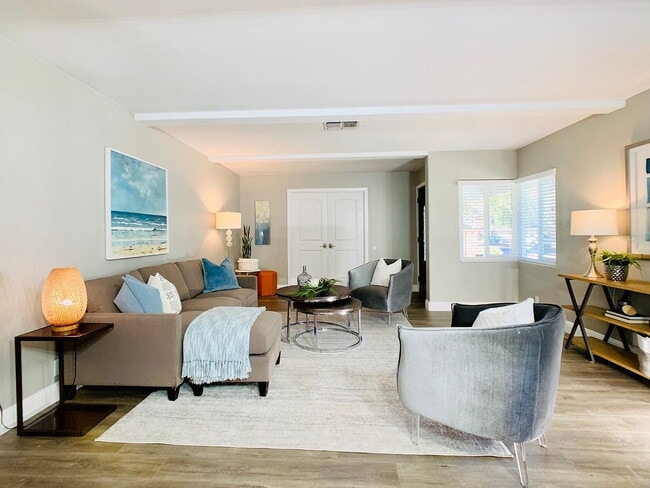 Building Photo - 3-Bed Sanctuary with 2 Baths in the Heart of Campbell - 2089 Sq Ft of Comfort!"