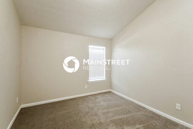 Building Photo - 4 Bedroom Pet-Friendly Home in McDonough, GA with Main Street Renewal