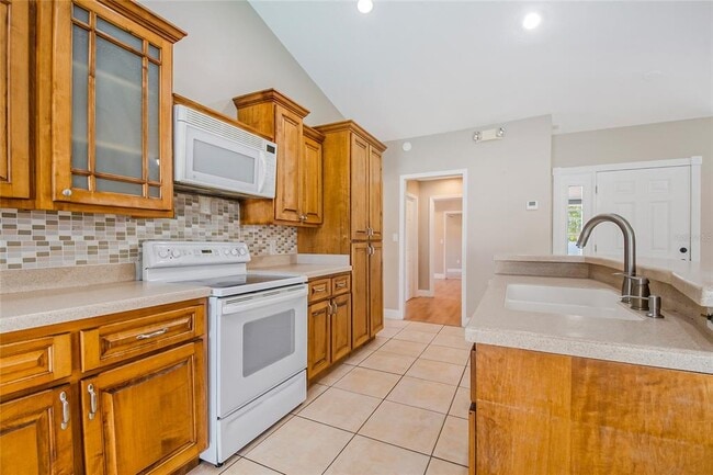 Building Photo - 1503 Lund Ave