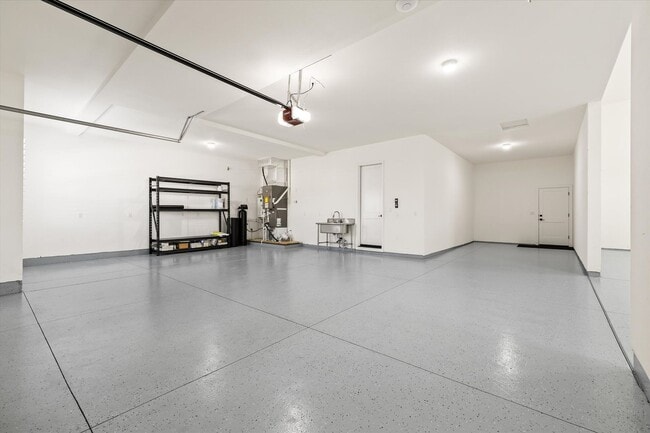 Building Photo - Luxury 5-Bed + Bonus + RV Garage Home for ...