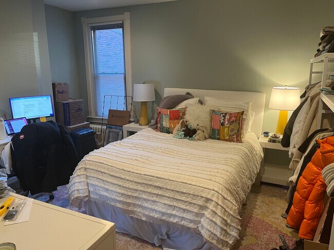 Primary Photo - 1830 Swann St NW