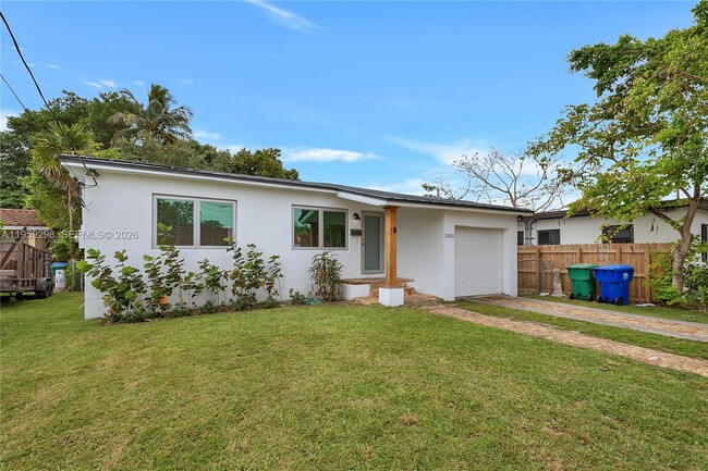 Building Photo - 3050 SW 23rd Terrace